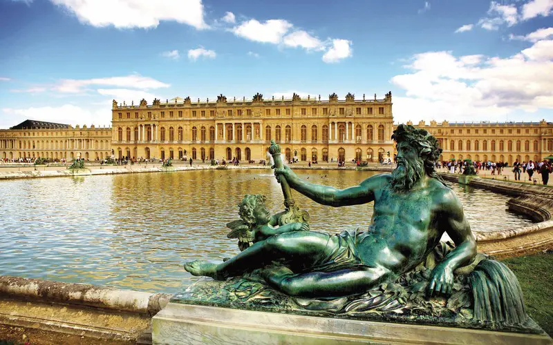 Versailles_800x500.jpg