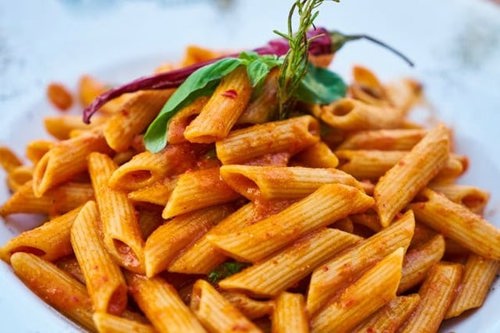 Pasta dish with tomato sauce